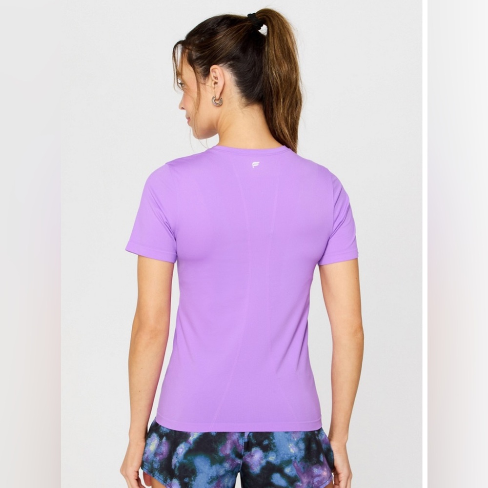 Fabletics Neon Violet Feather Tech Performance  Women's Short-Sleeve Active Tee